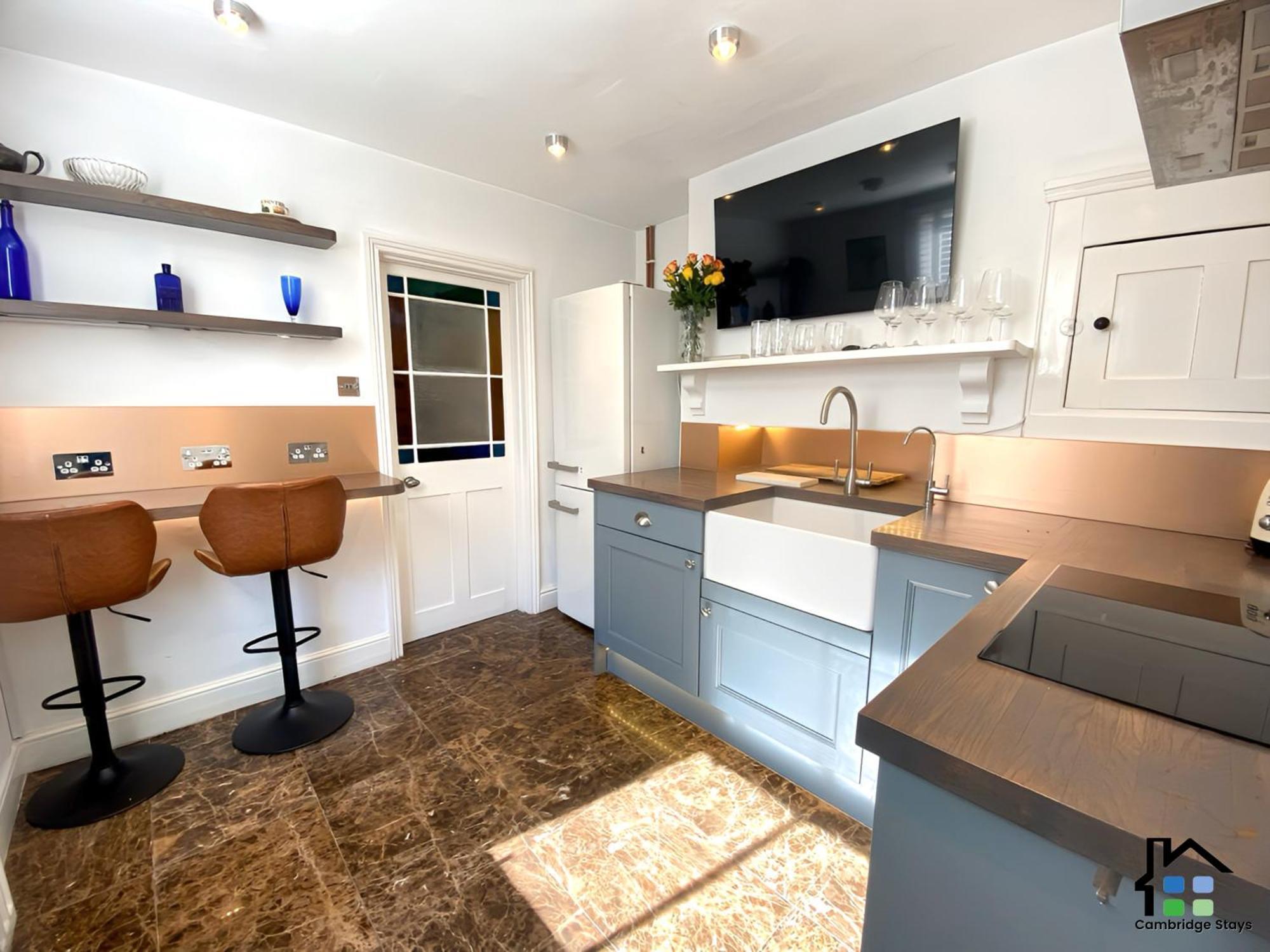 Cambridge Stays 3Br House, Easy Walk To City Center, 2 Showers, Garden, 2 Free Parking Spaces المظهر الخارجي الصورة